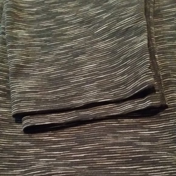 Tuff Athletics Capri Pants - Picture 5 of 7